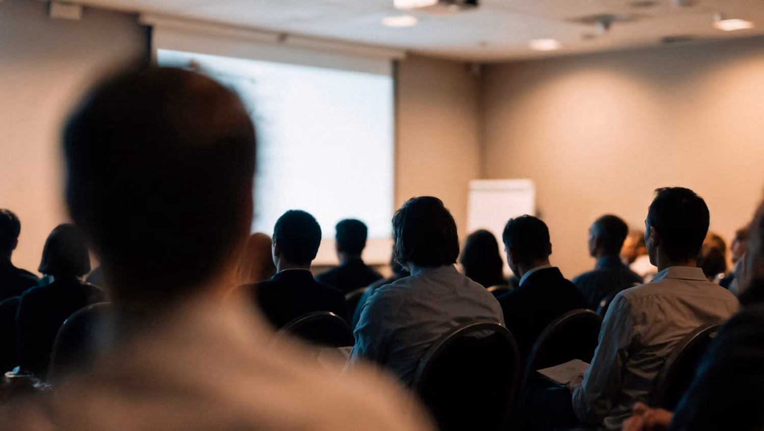Charlas de Marketing Digital en PUCV, UNAB y DUOC | Costera Group